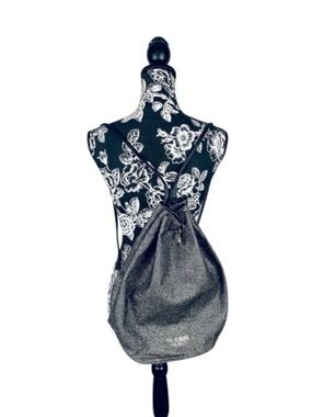 lululemon all night festival bag zip top Amazon.com: lululemon All Night Festival Bag 5 L (Black) : Clothing, Shoes  & Jewelry
